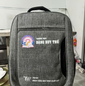 Sản xuất balo cho các trường học